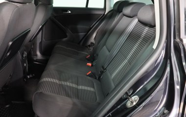 Volkswagen Tiguan 2.0 АКПП превью 10