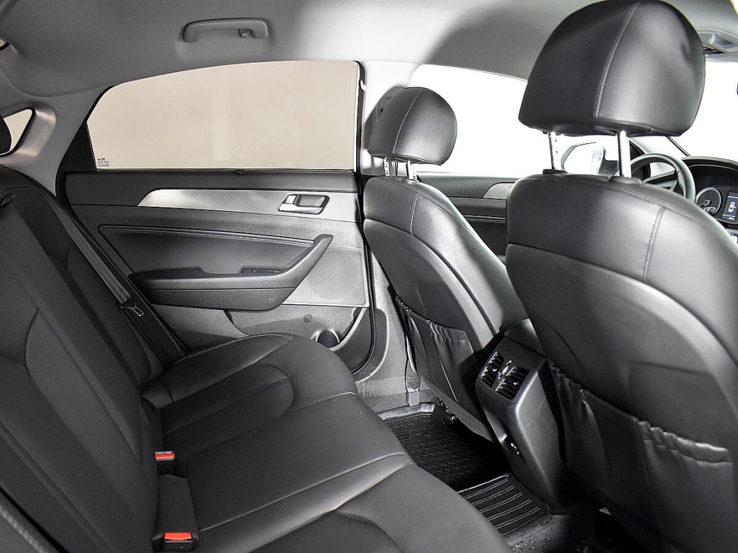 Hyundai Sonata Lifestyle 2.4 АКПП фото 10