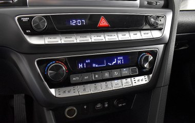 Hyundai Sonata Lifestyle 2.4 АКПП превью 15