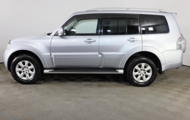 Mitsubishi Pajero 3.0 АКПП превью 5