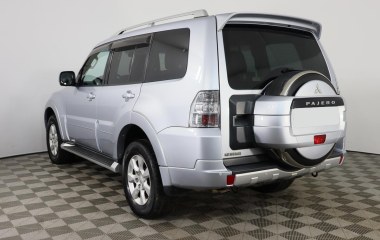 Mitsubishi Pajero 3.0 АКПП превью 8