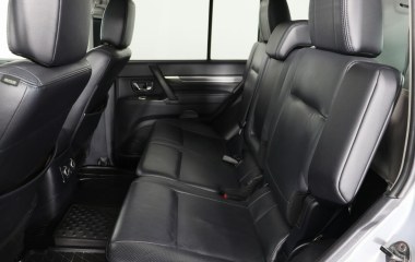 Mitsubishi Pajero 3.0 АКПП превью 11