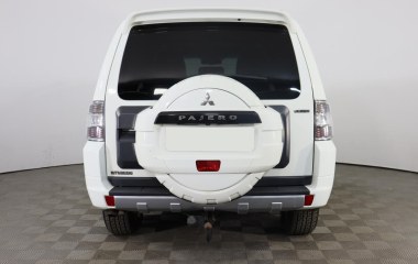 Mitsubishi Pajero Ultimate S72 3.8 АКПП превью 7