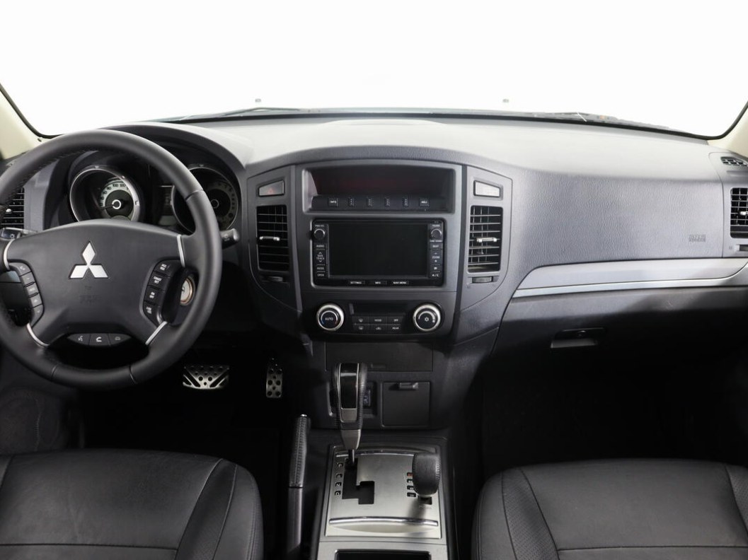 Mitsubishi Pajero Ultimate S72 3.8 АКПП фото 9