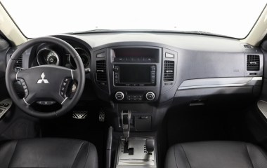 Mitsubishi Pajero Ultimate S72 3.8 АКПП превью 9