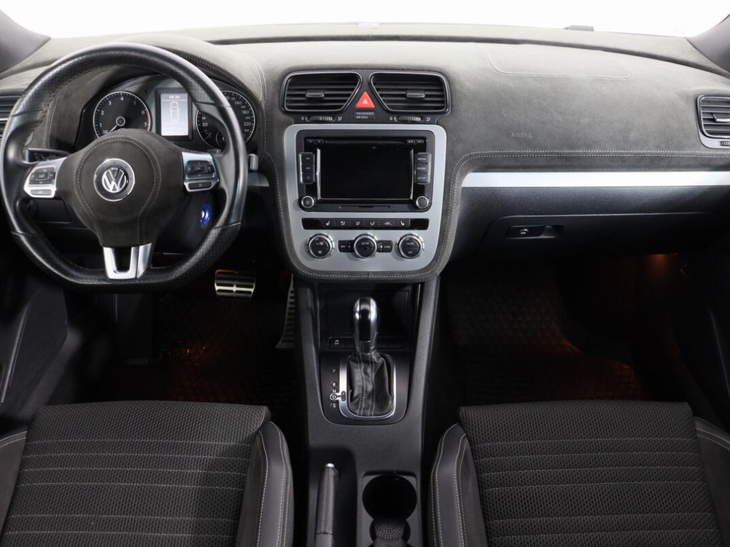 Volkswagen Scirocco Sport 1.4 DSG фото 9