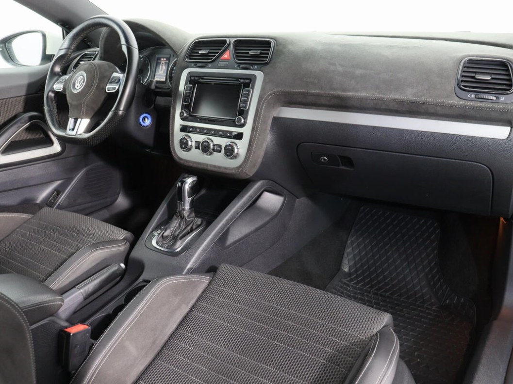 Volkswagen Scirocco Sport 1.4 DSG фото 10