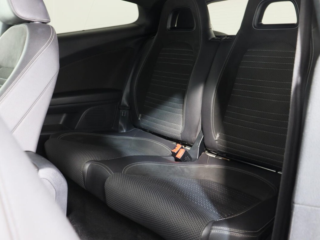 Volkswagen Scirocco Sport 1.4 DSG фото 11