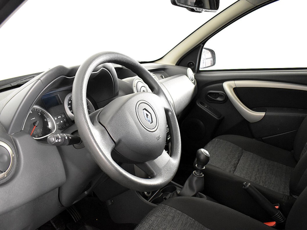 Renault Duster Privilege 2.0 МКПП фото 7