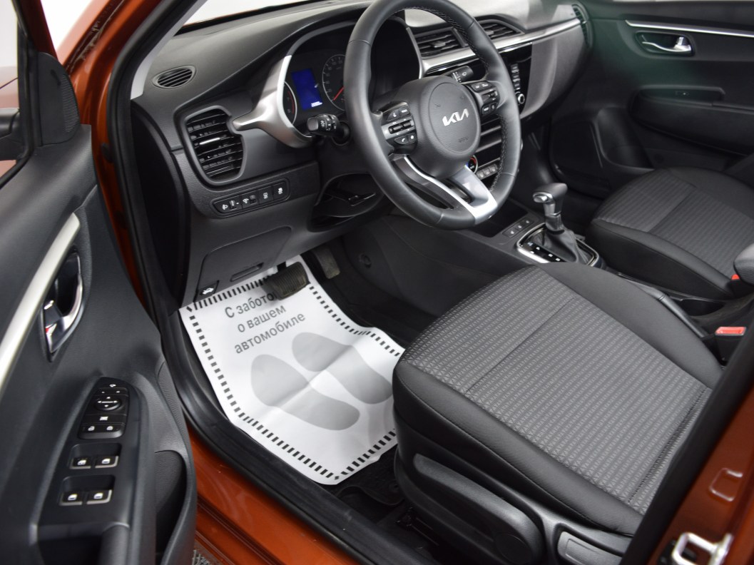 Kia Rio Comfort 1.6 МКПП фото 9