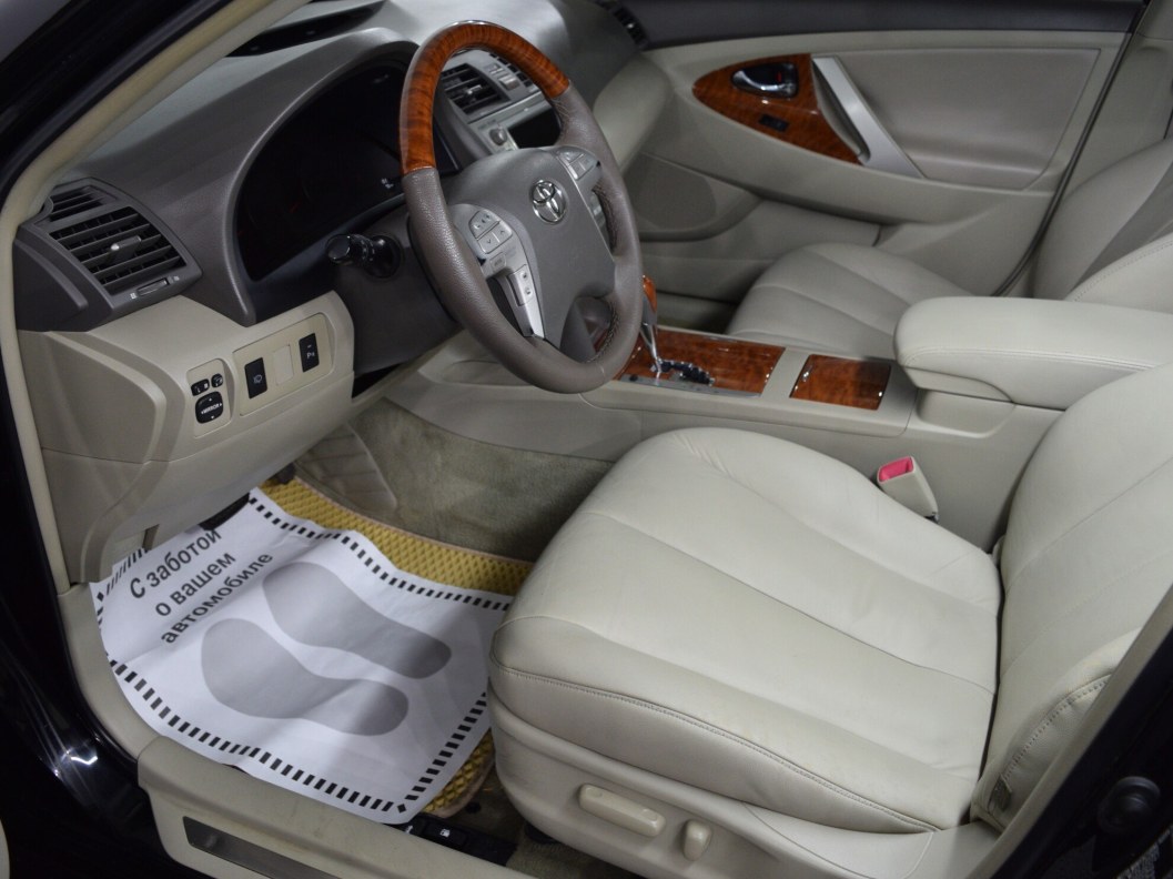 Toyota Camry 3.5 АКПП фото 9