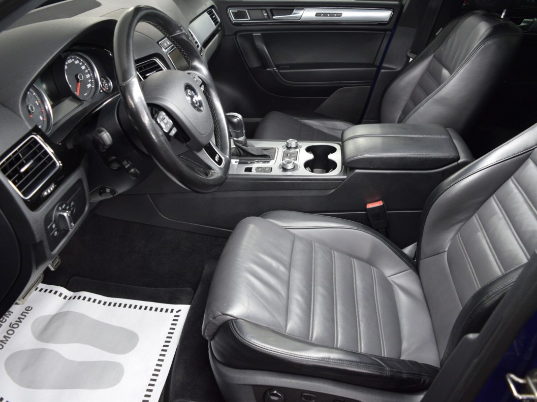 Volkswagen Touareg 3.0  фото 9