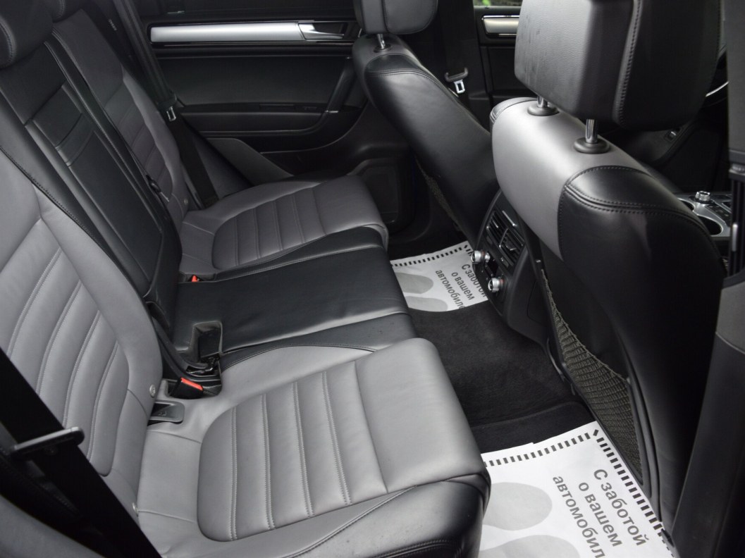 Volkswagen Touareg 3.0  фото 12