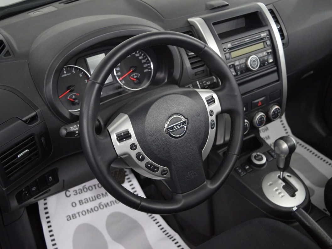 Nissan X-Trail 2.5 CVT фото 14