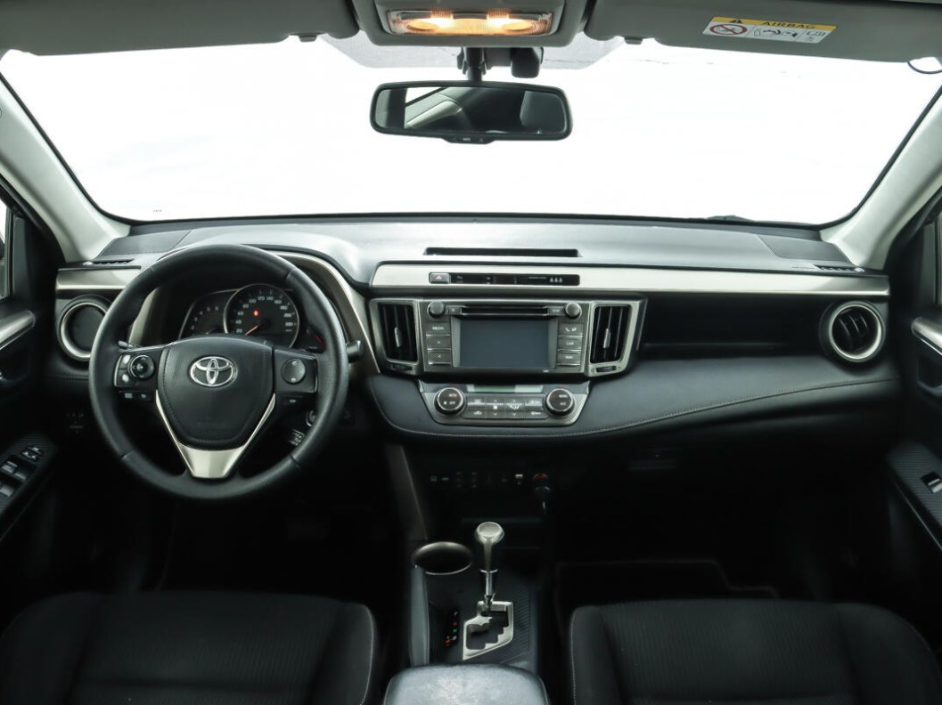 Toyota RAV4 Стандарт 2.0 CVT фото 8