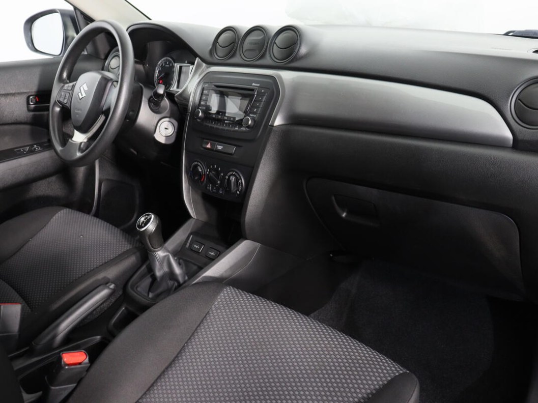 Suzuki Vitara GL 1.6 МКПП фото 9