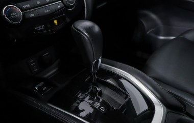 Nissan X-Trail SE Top 2.5 CVT превью 16
