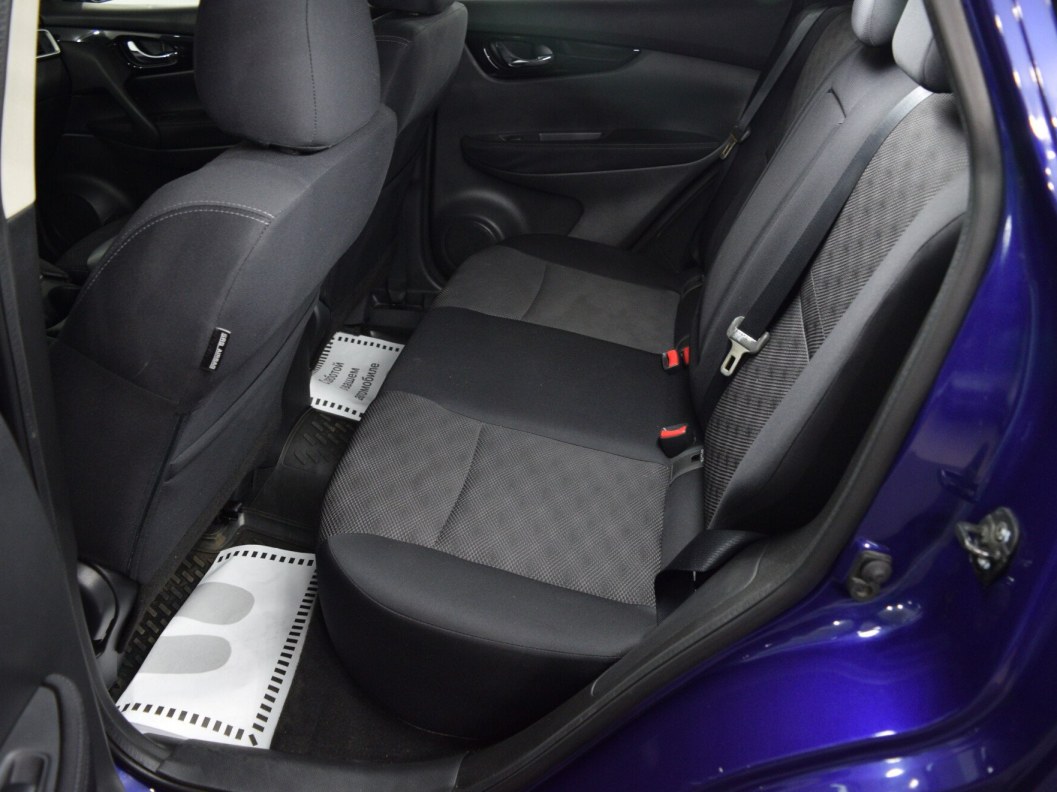 Nissan Qashqai QE 2.0 CVT фото 13