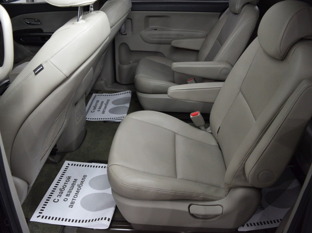 Kia Carnival 2.2 АКПП фото 12