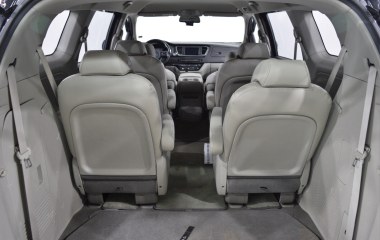 Kia Carnival 2.2 АКПП превью 15