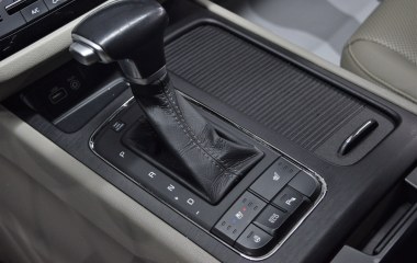 Kia Carnival 2.2 АКПП превью 24