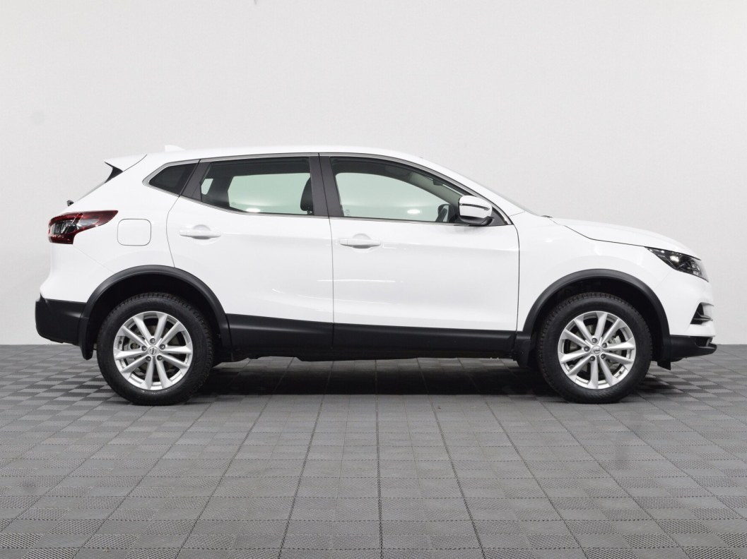 Nissan Qashqai SE 2.0  фото 4