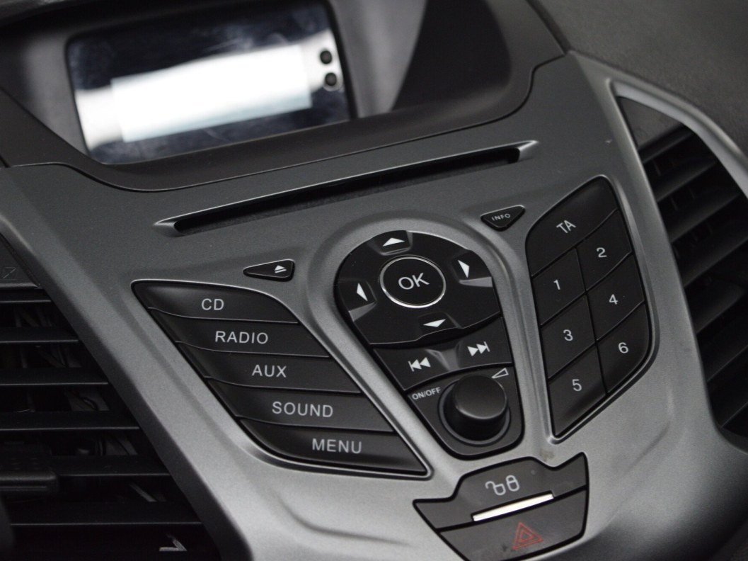 Ford EcoSport Trend 1.6  фото 16