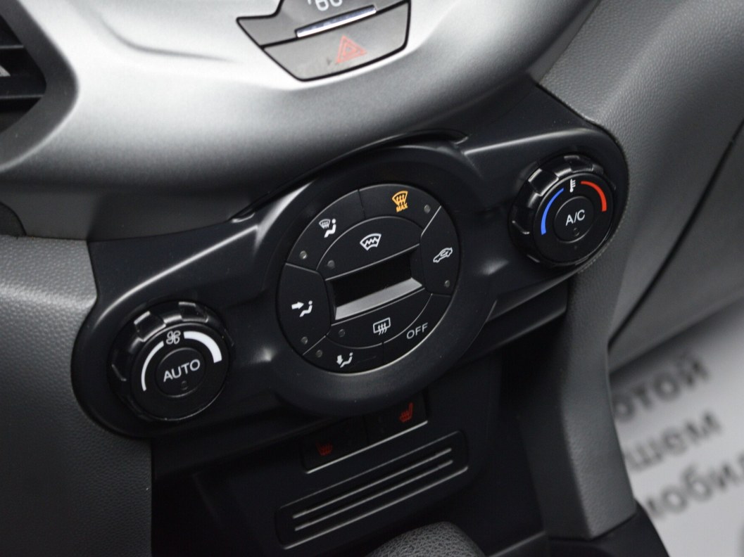 Ford EcoSport Trend 1.6  фото 17