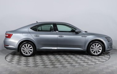 Skoda Superb Style 1.8 DSG превью 4