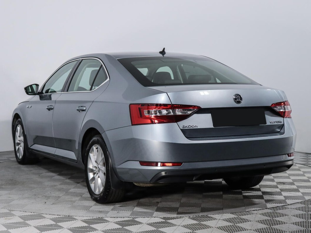 Skoda Superb Style 1.8 DSG фото 8