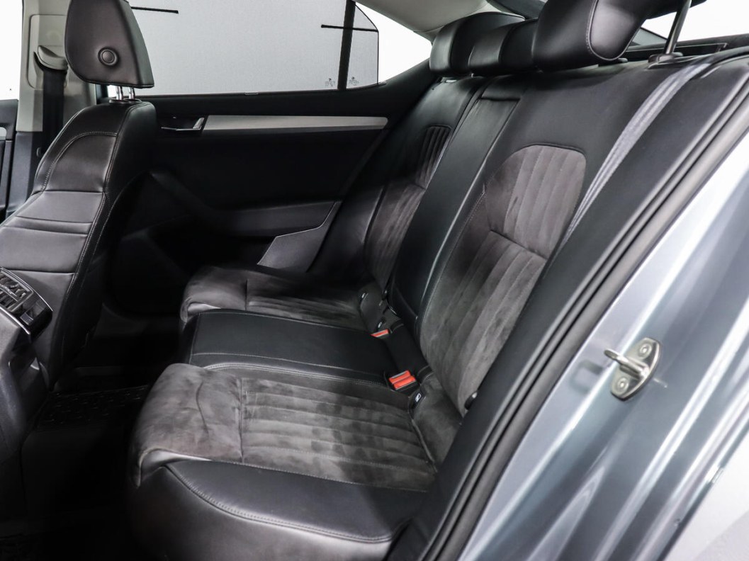 Skoda Superb Style 1.8 DSG фото 12