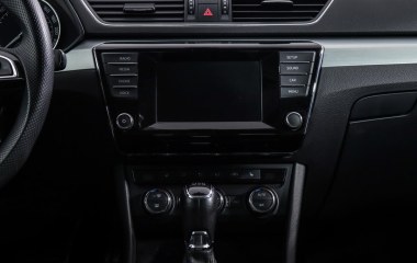 Skoda Superb Style 1.8 DSG превью 14