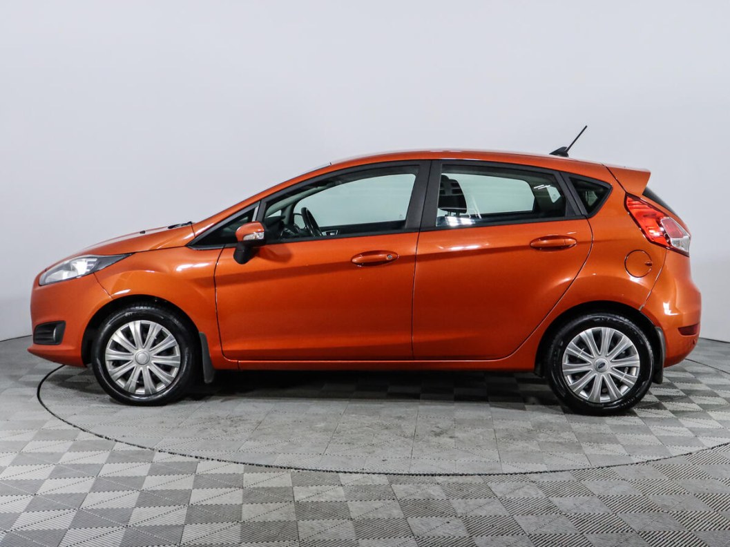 Ford Fiesta 1.0  фото 8