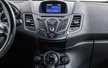 Ford Fiesta 1.0  превью 10