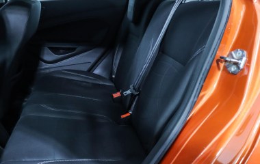 Ford Fiesta 1.0  превью 12
