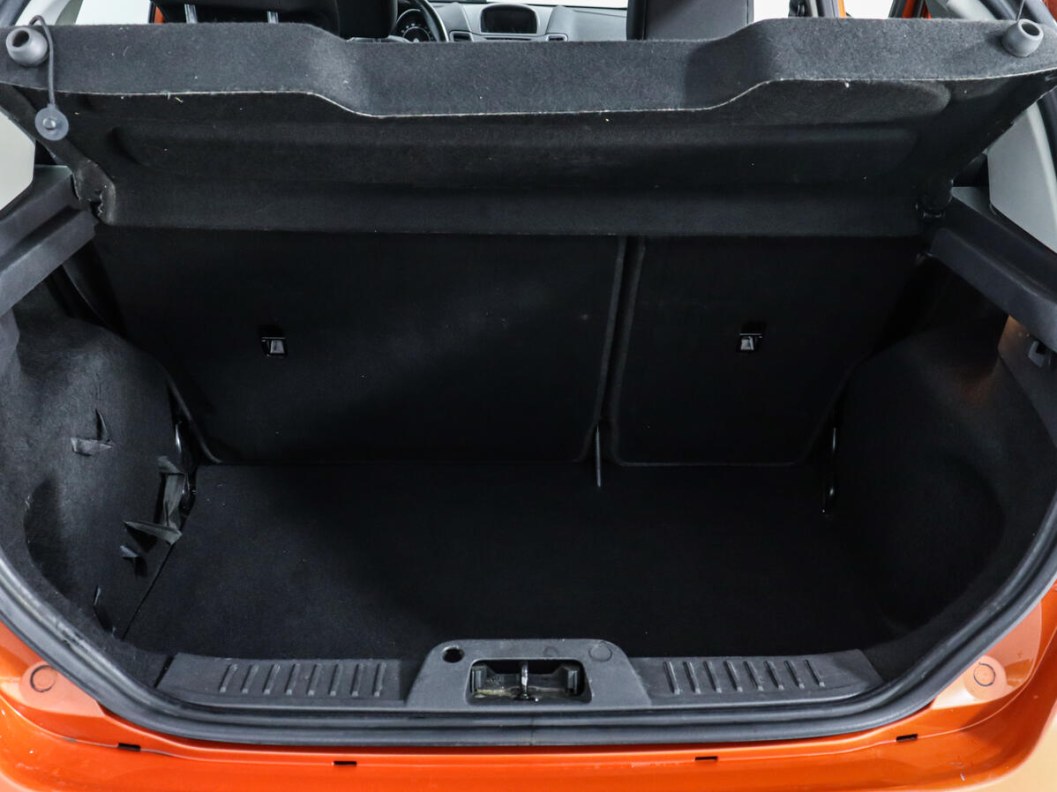 Ford Fiesta 1.0  фото 13