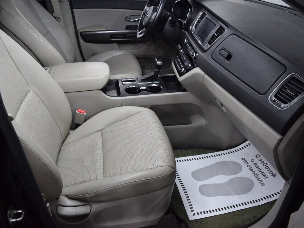 Kia Carnival 2.2 АКПП фото 11