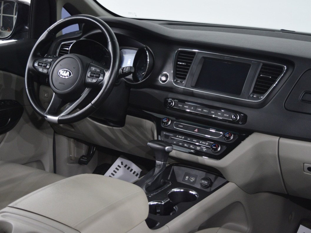 Kia Carnival 2.2 АКПП фото 23