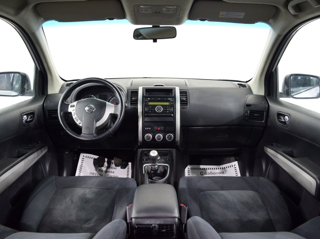 Nissan X-Trail 2.0 МКПП фото 10