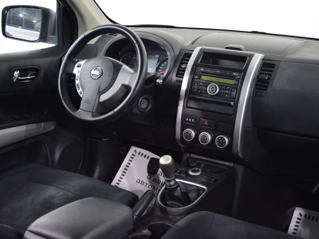 Nissan X-Trail 2.0 МКПП фото 19