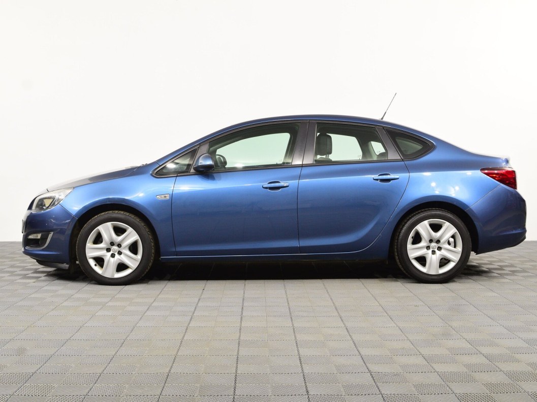 Opel Astra Cosmo 1.6 АКПП фото 5