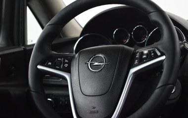 Opel Astra Cosmo 1.6 АКПП превью 17