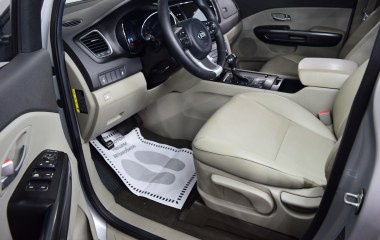 Kia Carnival 2.2 АКПП превью 9