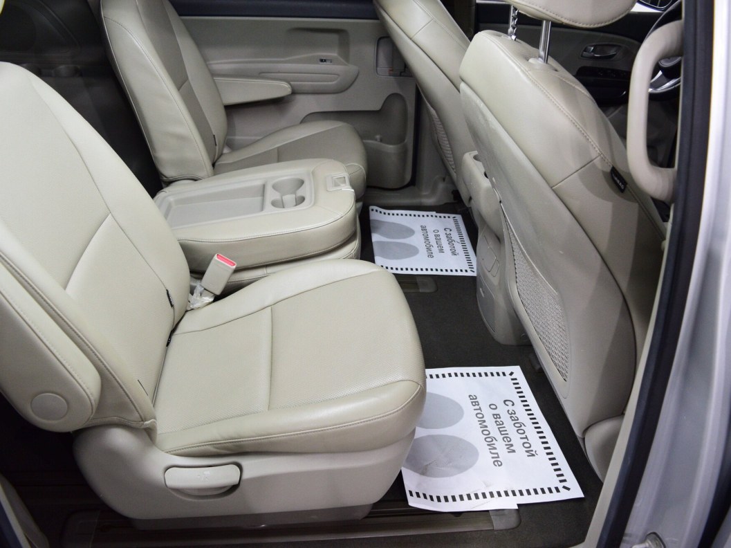 Kia Carnival 2.2 АКПП фото 12