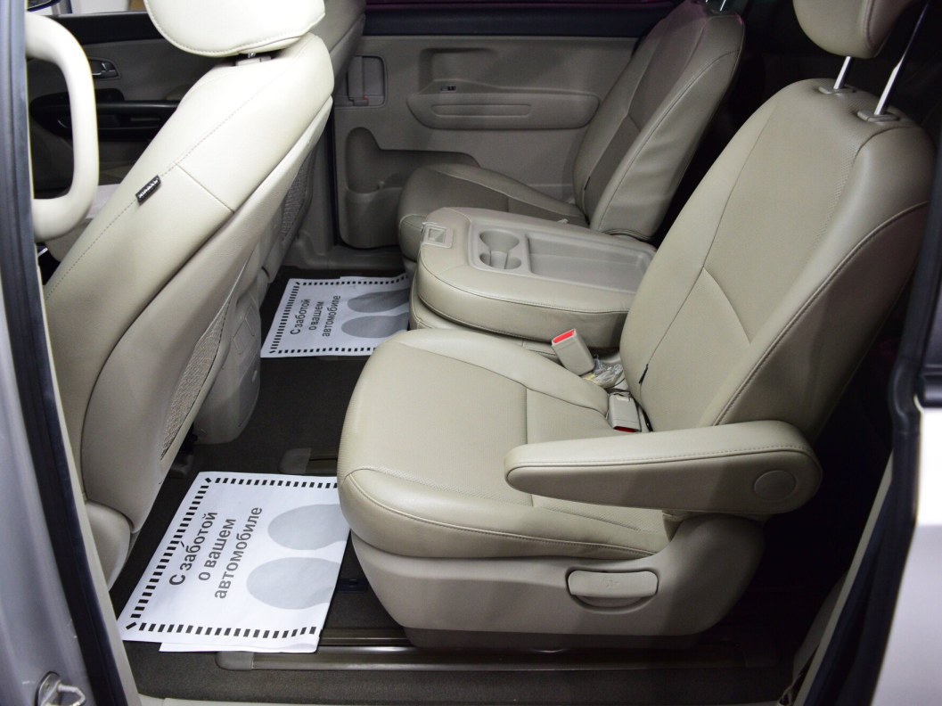 Kia Carnival 2.2 АКПП фото 13