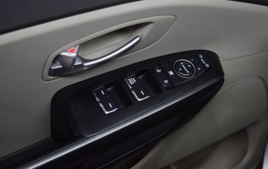 Kia Carnival 2.2 АКПП превью 16