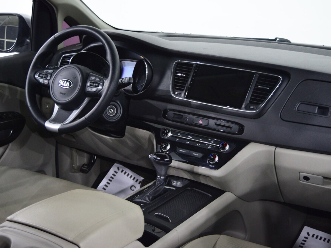 Kia Carnival 2.2 АКПП фото 22