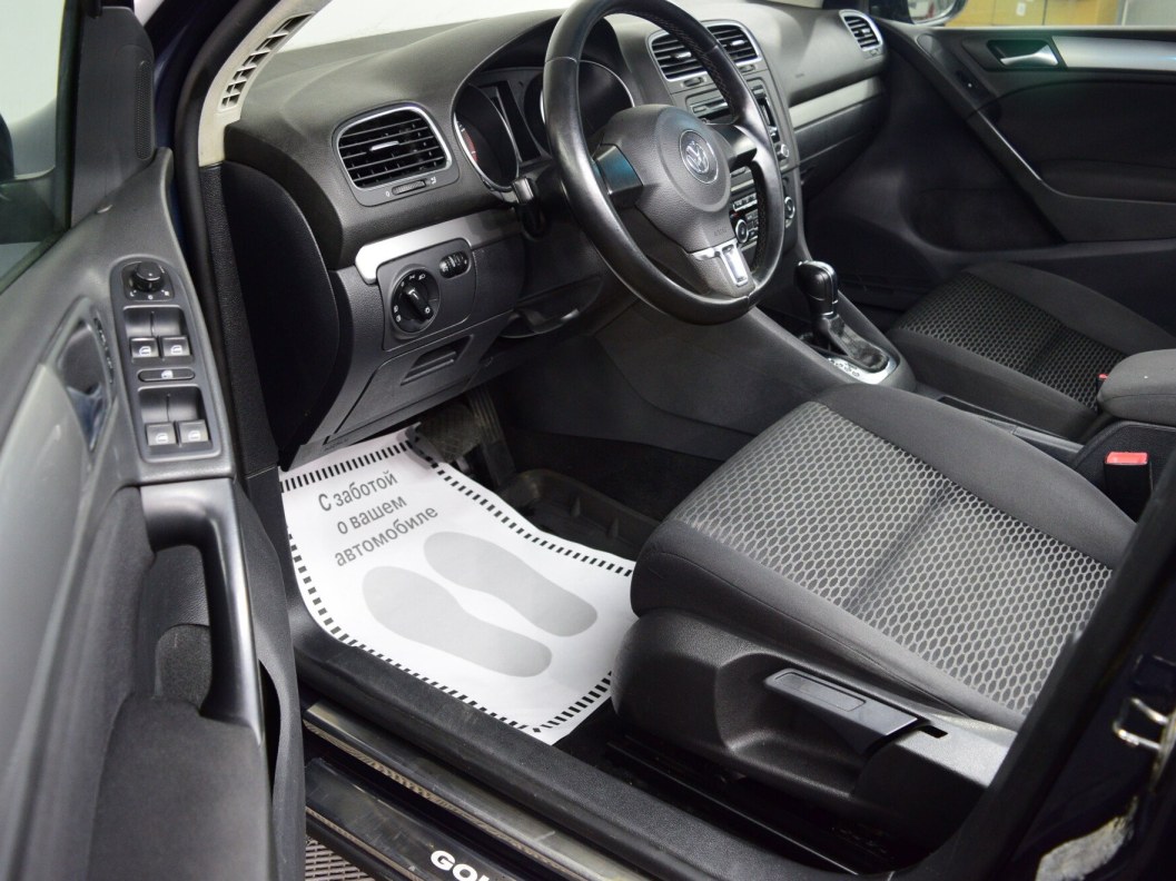 Volkswagen Golf Trendline 1.4 DSG фото 9