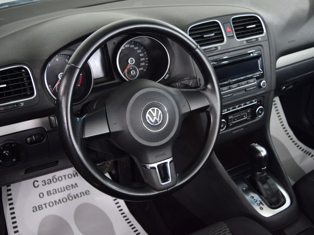 Volkswagen Golf Trendline 1.4 DSG фото 15