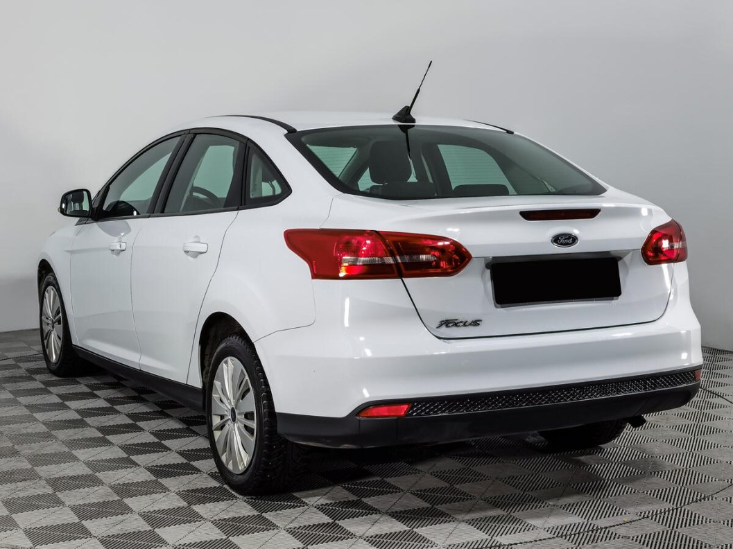 Ford Focus 1.0 АКПП фото 8